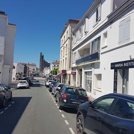 Appartement T3 Confortable A 300M Plage, Terrasse, Proche Commerces Et Marche Central - Fr-1-71-51 Royan Luaran gambar