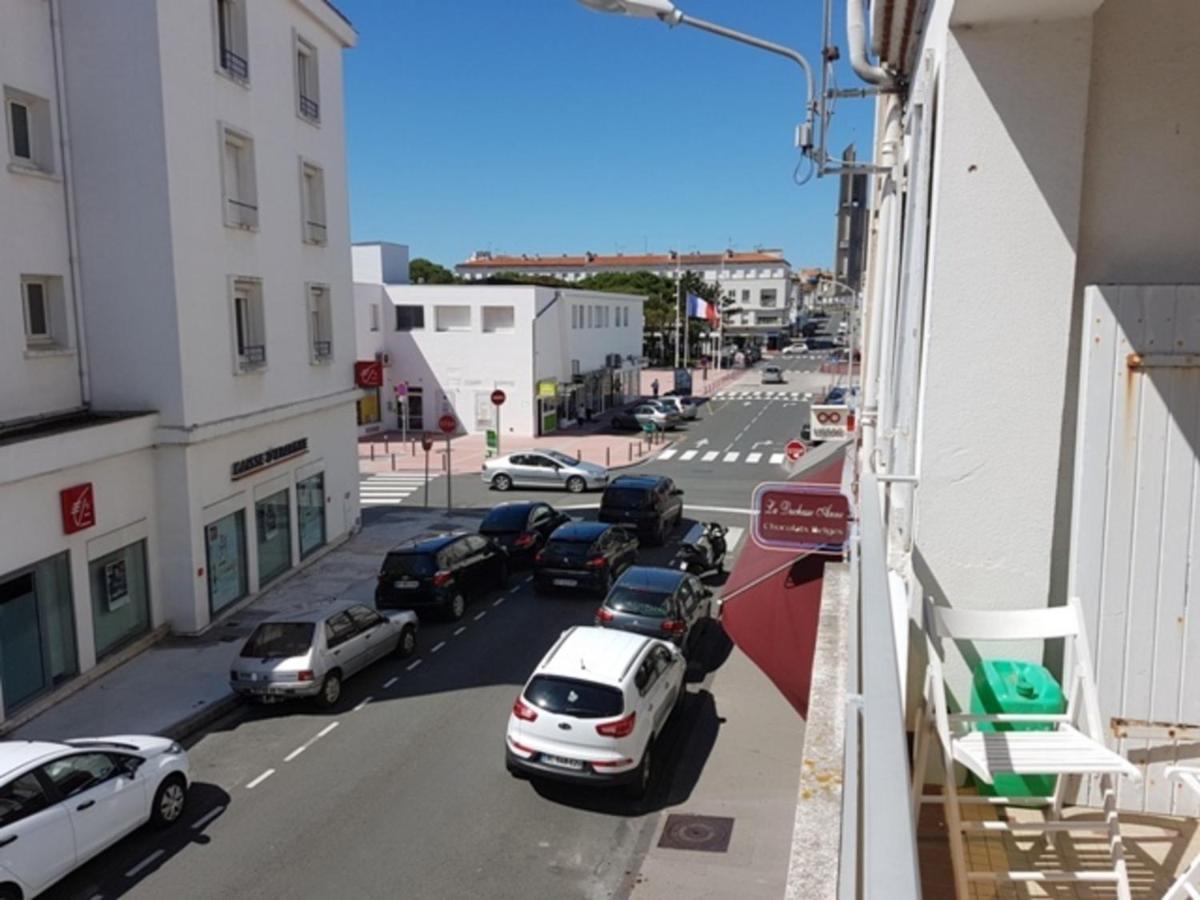 Appartement T3 Confortable A 300M Plage, Terrasse, Proche Commerces Et Marche Central - Fr-1-71-51 Royan Luaran gambar